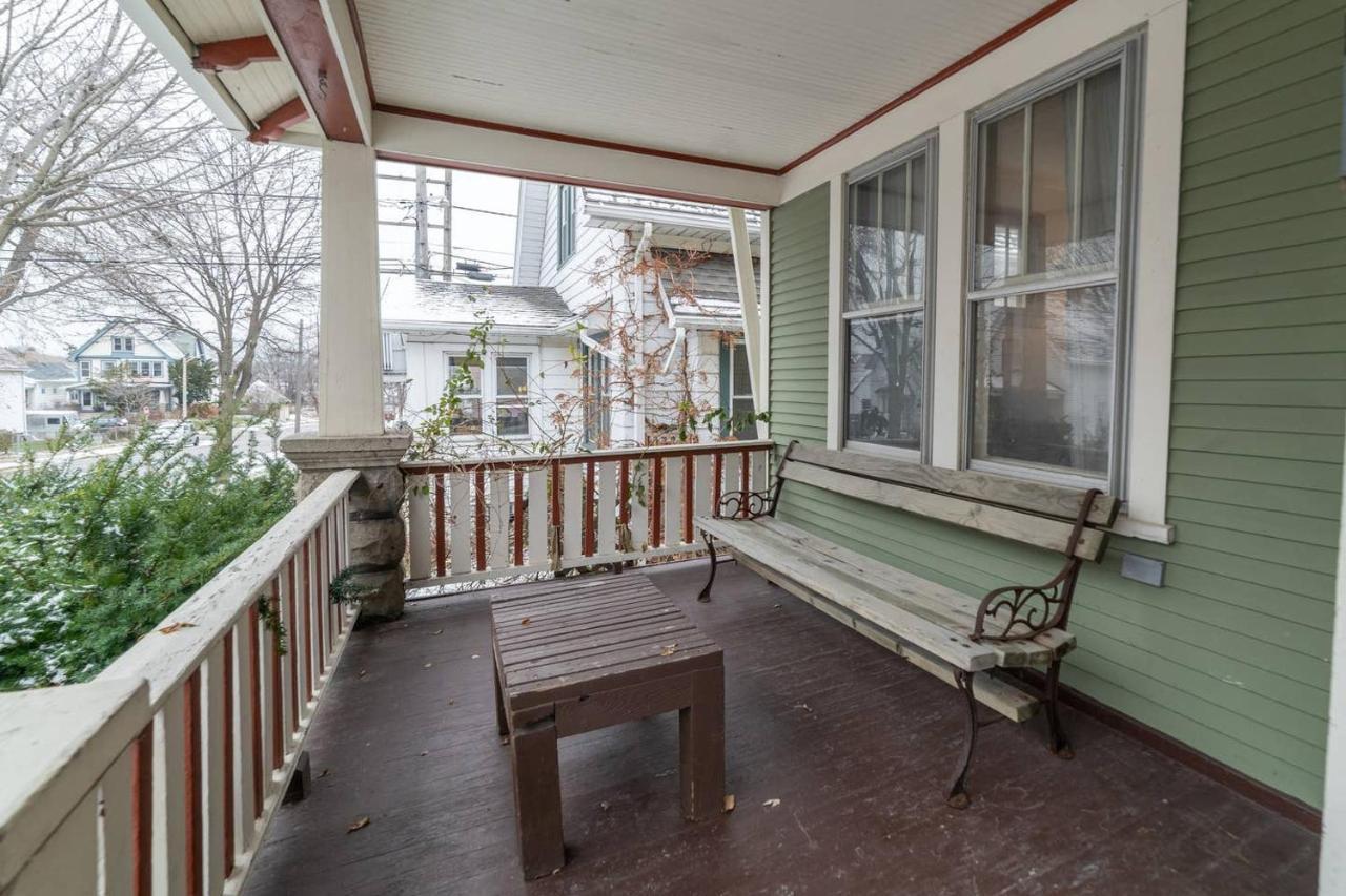 Comfortable 3 Bedroom Craftsman Bungalow In Milwaukee'S Bay View Neighborhood المظهر الخارجي الصورة